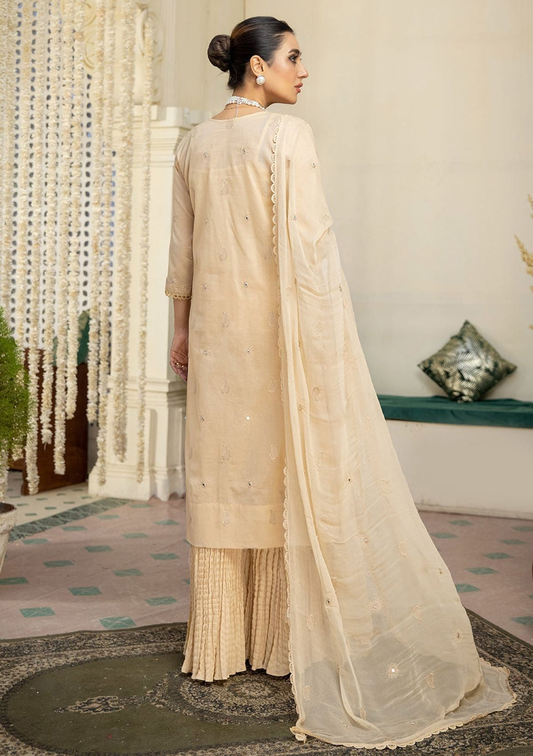 Lawn Collection - Mahnur - Mehr e Mah - MM#11