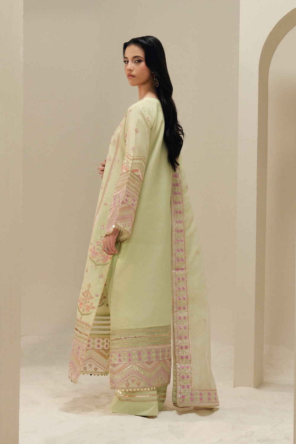 Maryum N Maria | Lyla Pret | CHÃÂÃÂRIE - MS50380