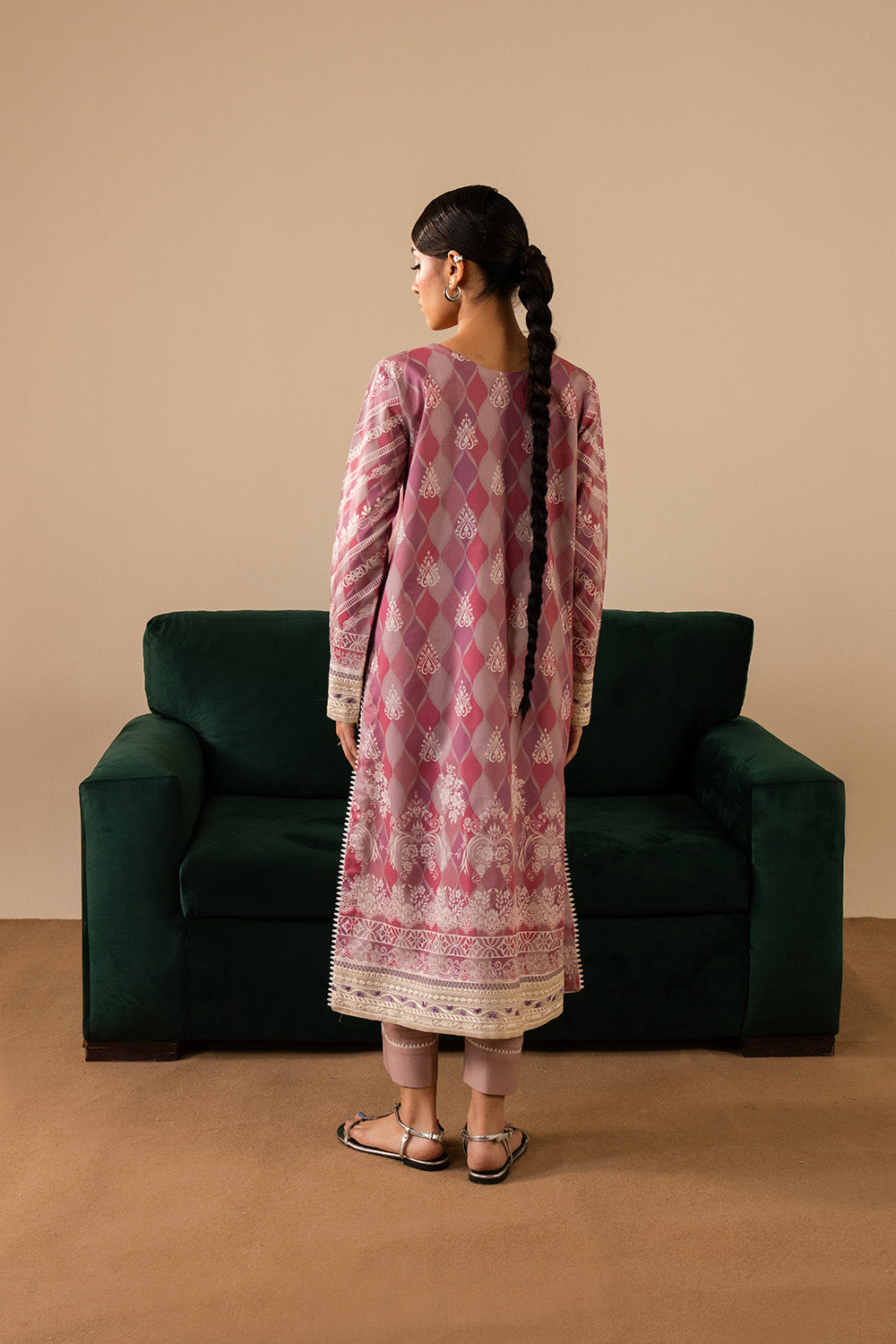 Maryum N Maria | Floren Lawn | LUNA