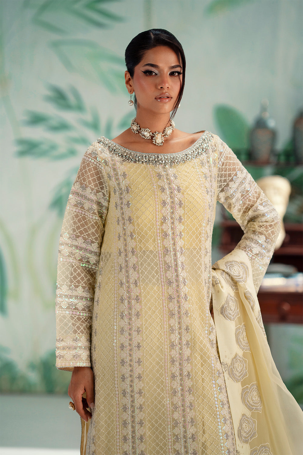 Maryum N Maria | Mushal Formals | YVONNE. - MSU5549