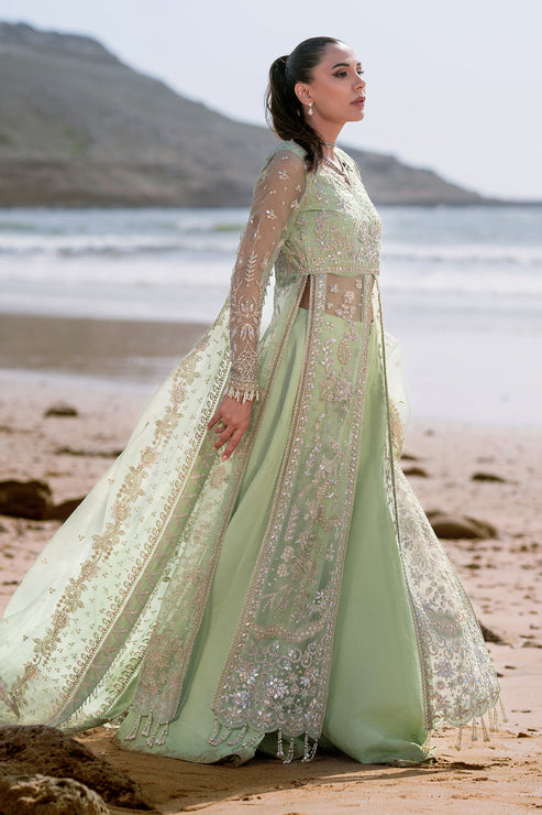 Emaan Adeel | Kamari Reveuse Wedding Formals | NOIR