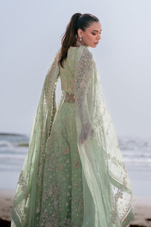 Emaan Adeel | Kamari Reveuse Wedding Formals | NOIR