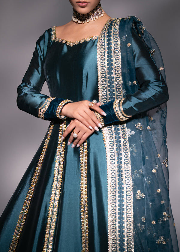 Mehak Yaqoob | Enchante The Luxe Edit | Zircone