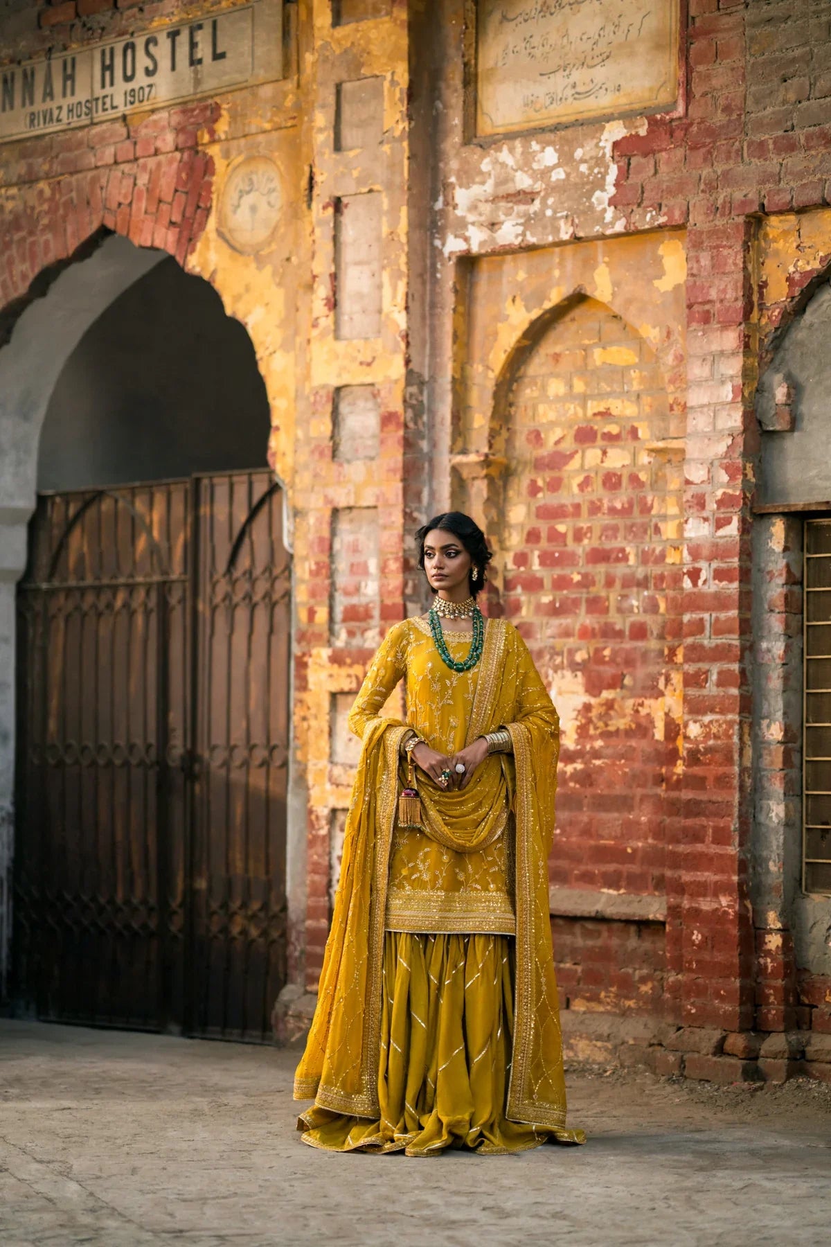Erum Khan | Mannat Formals | Aatish