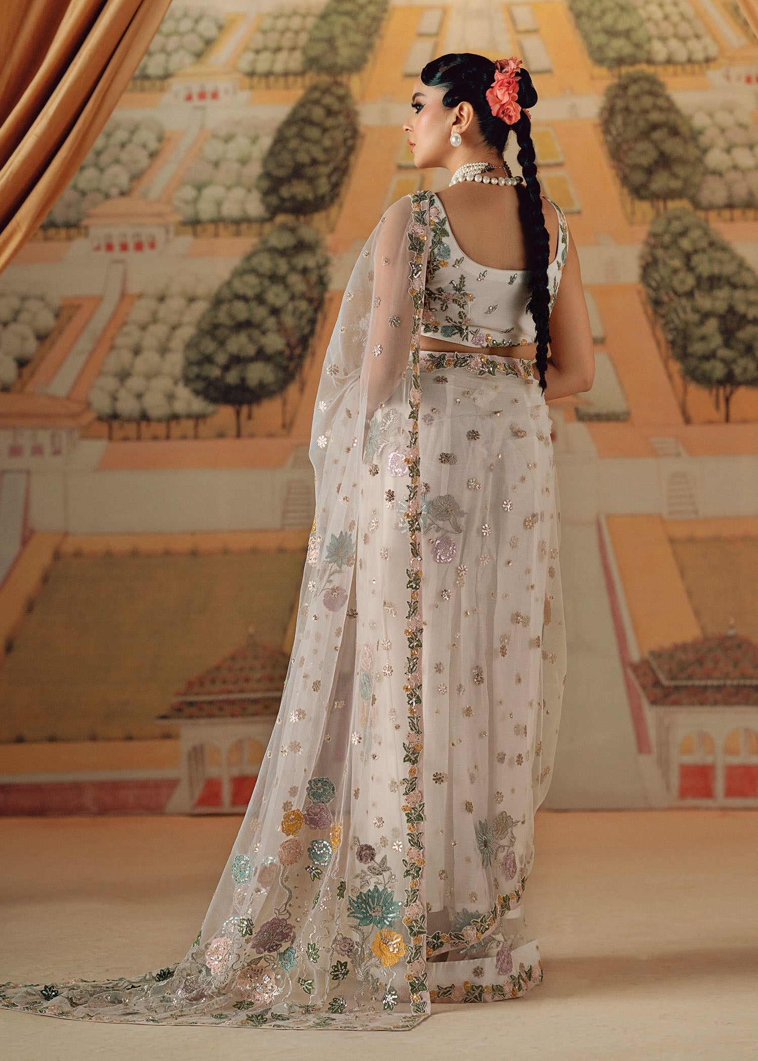 Fozia Khalid | Chamakh Dhamakh Wedding Festivity | Mu dikhai