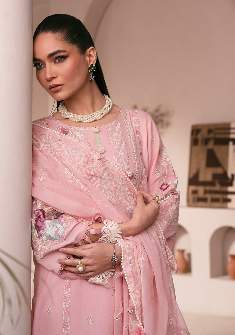 Lala | Veranda Swiss Lawn | Alizey