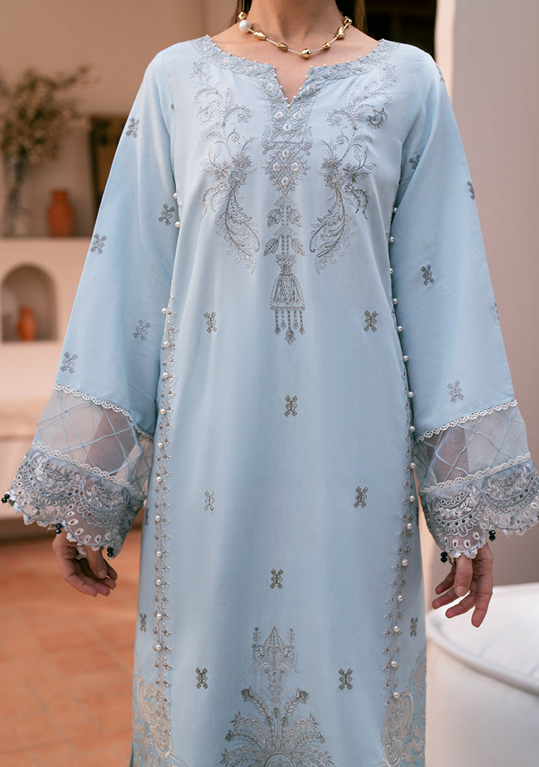 Lala | Veranda Swiss Lawn | Ayra