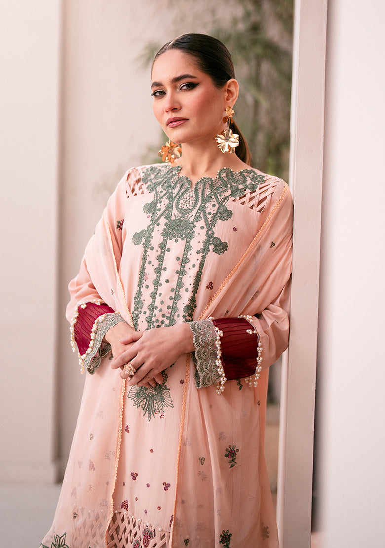 Lala | Veranda Swiss Lawn | Raha