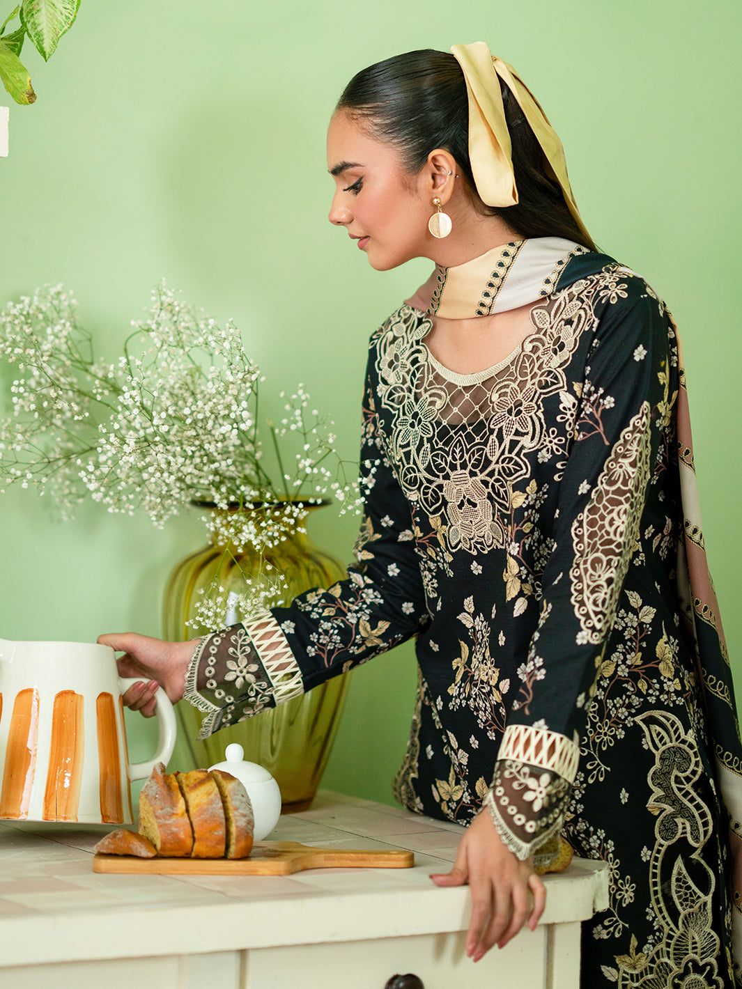 Mahnur | Leila Winter 24 | Giselle