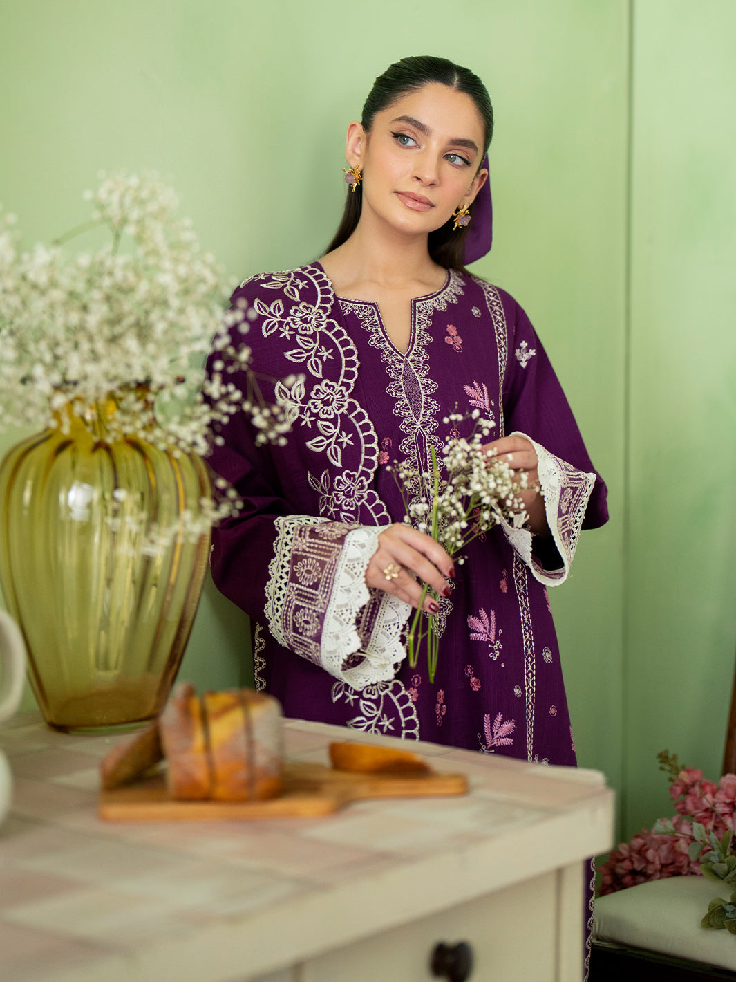 Mahnur | Leila Winter 24 | Rhea