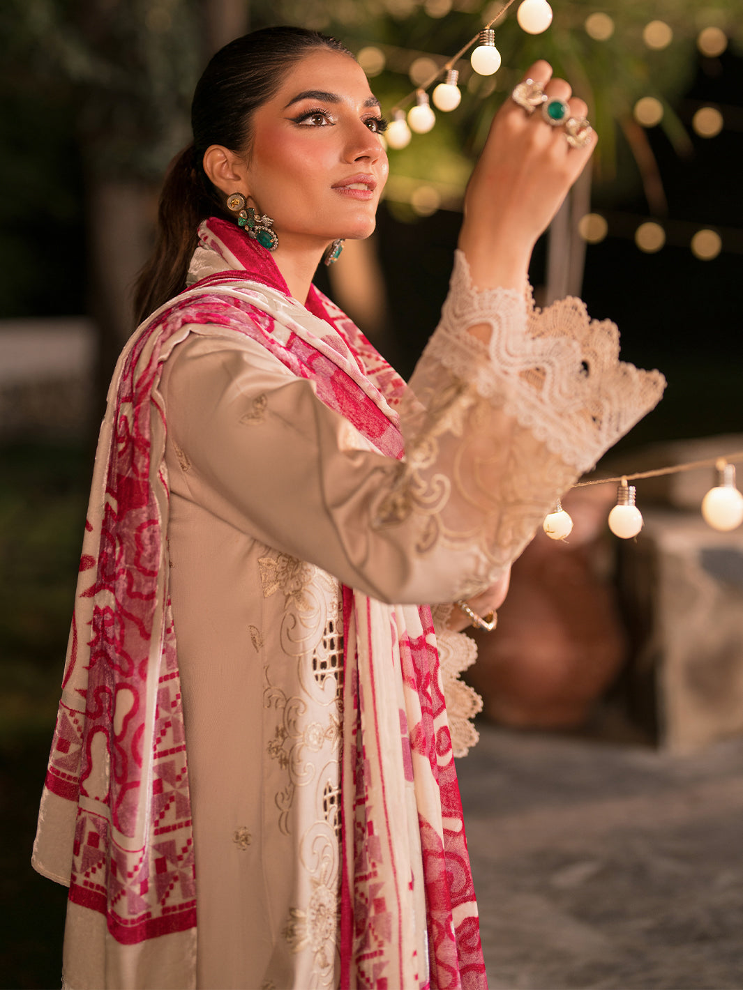 Mahnur | Nazakat Luxury Winter | VELIS - Official Mahnur - Agha Fabrics UK