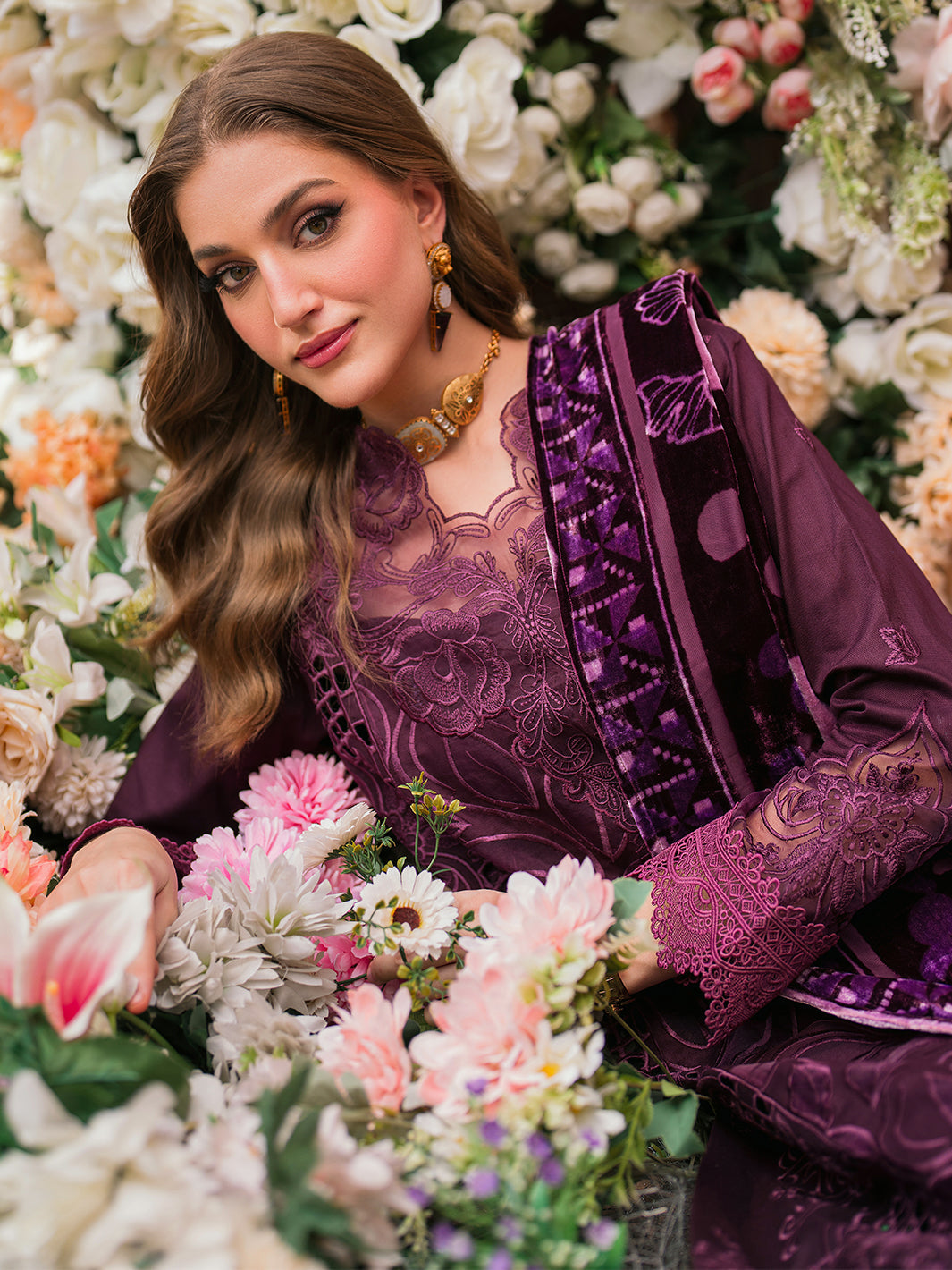 Mahnur | Nazakat Luxury Winter | ZARAE - Official Mahnur - Agha Fabrics UK