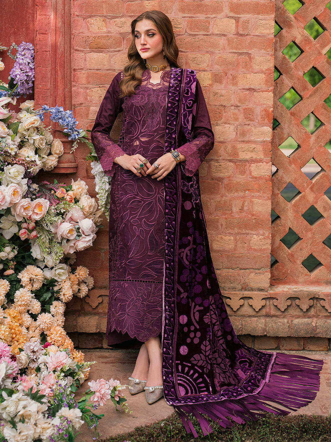 Mahnur | Nazakat Luxury Winter | ZARAE - Official Mahnur - Agha Fabrics UK