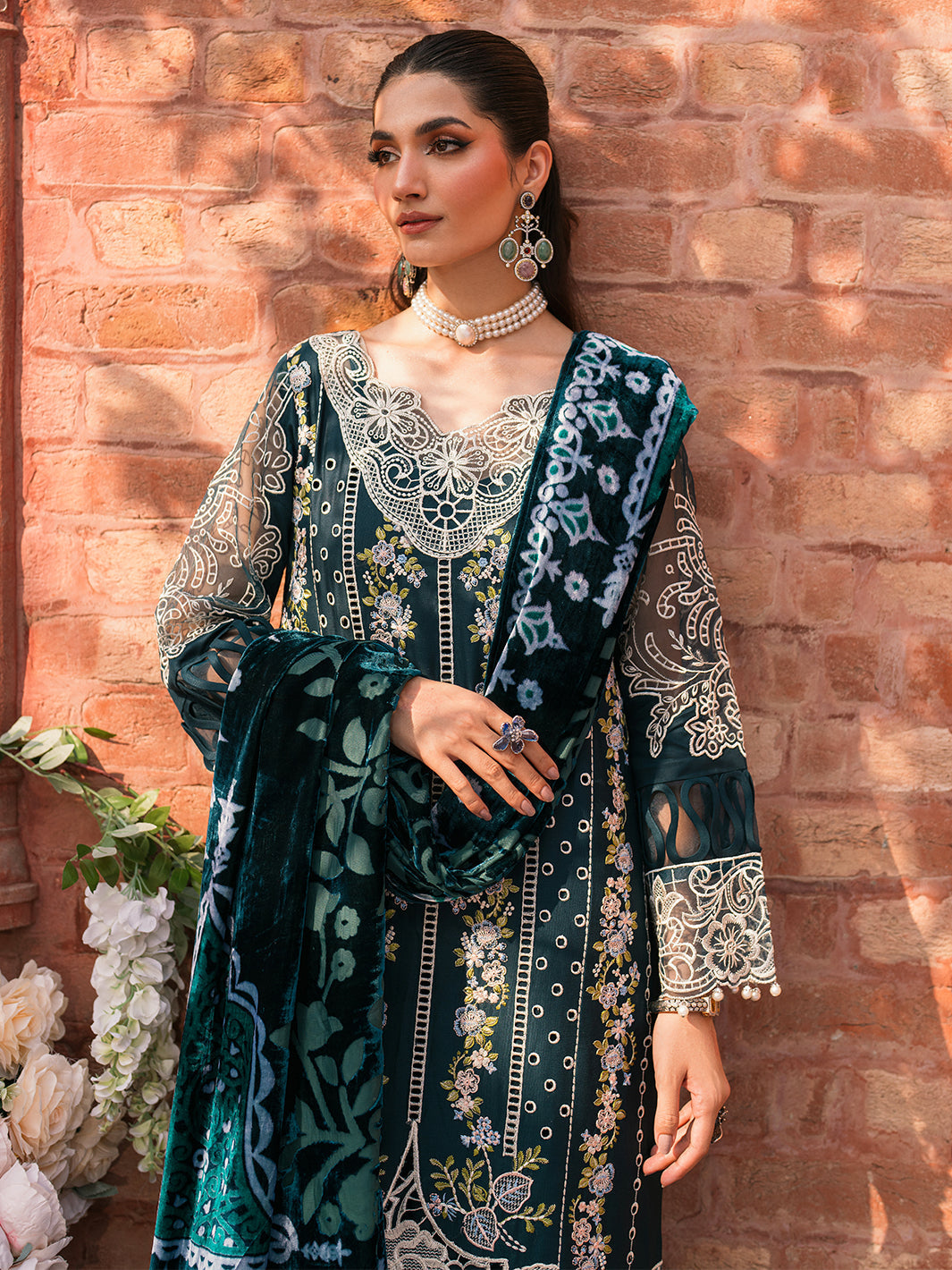 Mahnur | Nazakat Luxury Winter | ELYS - Official Mahnur - Agha Fabrics UK