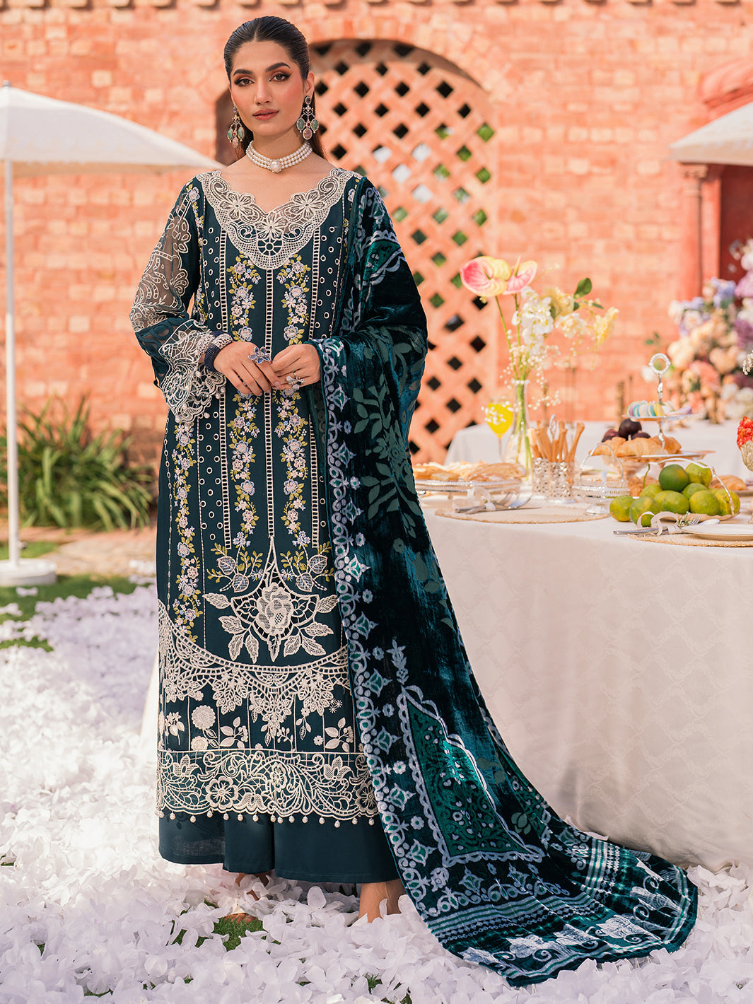 Mahnur | Nazakat Luxury Winter | ELYS - Official Mahnur - Agha Fabrics UK