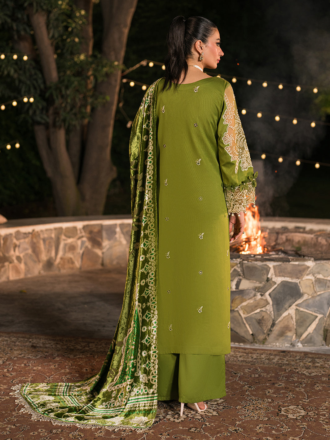 Mahnur | Nazakat Luxury Winter | ARYA - Official Mahnur - Agha Fabrics UK