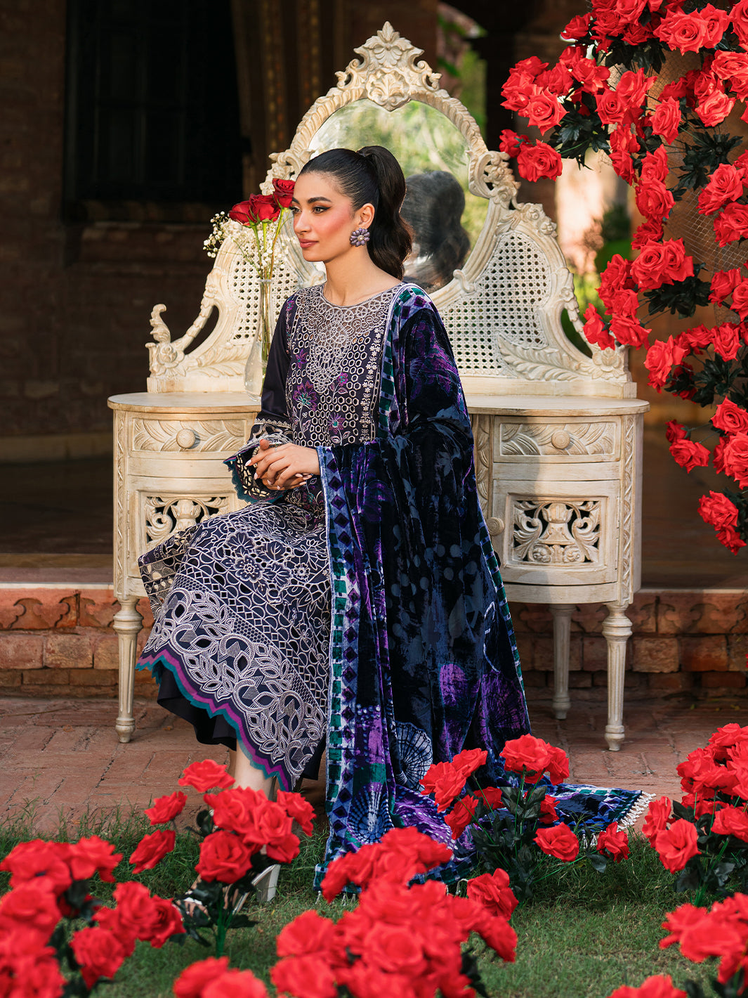 Mahnur | Nazakat Luxury Winter | MIRA - Official Mahnur - Agha Fabrics UK