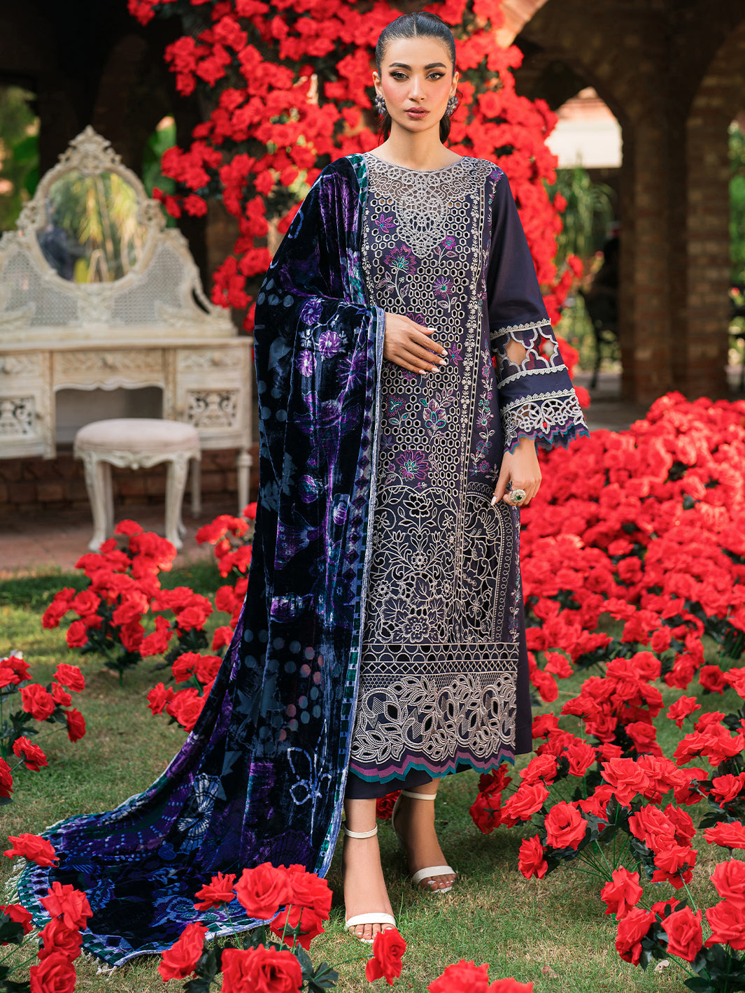 Mahnur | Nazakat Luxury Winter | MIRA - Official Mahnur - Agha Fabrics UK