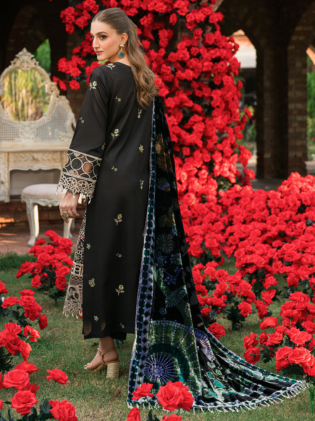Mahnur | Nazakat Luxury Winter | NYRA - Official Mahnur - Agha Fabrics UK