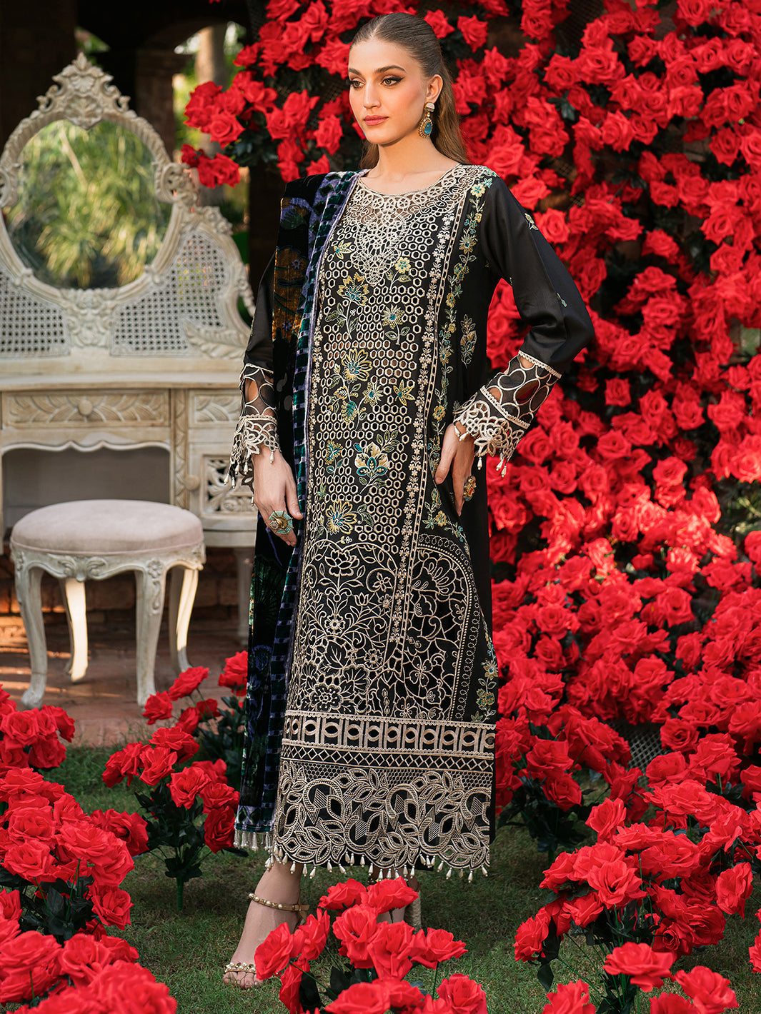 Mahnur | Nazakat Luxury Winter | NYRA - Official Mahnur - Agha Fabrics UK