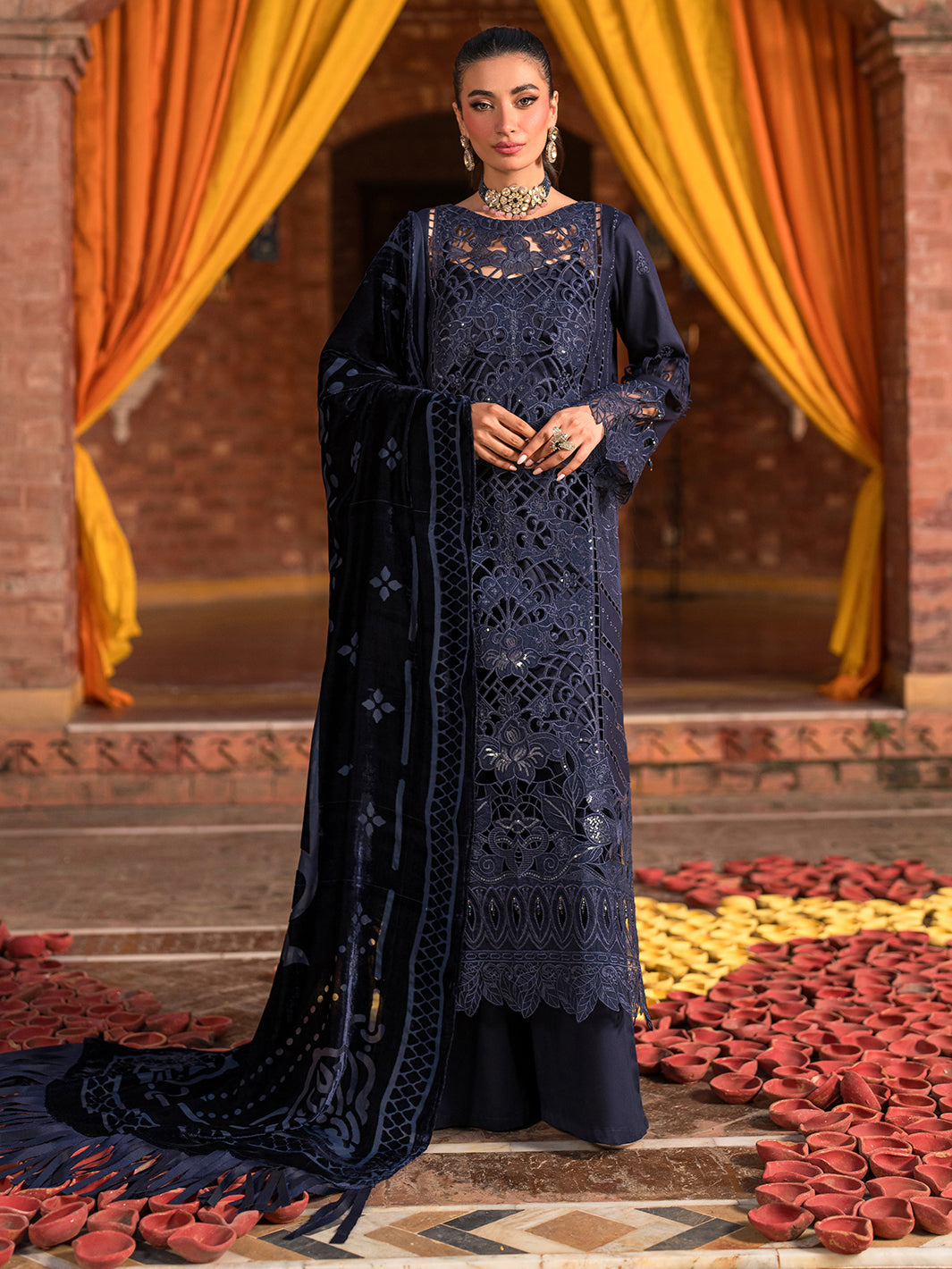 Mahnur | Nazakat Luxury Winter | SIRA - Official Mahnur - Agha Fabrics UK