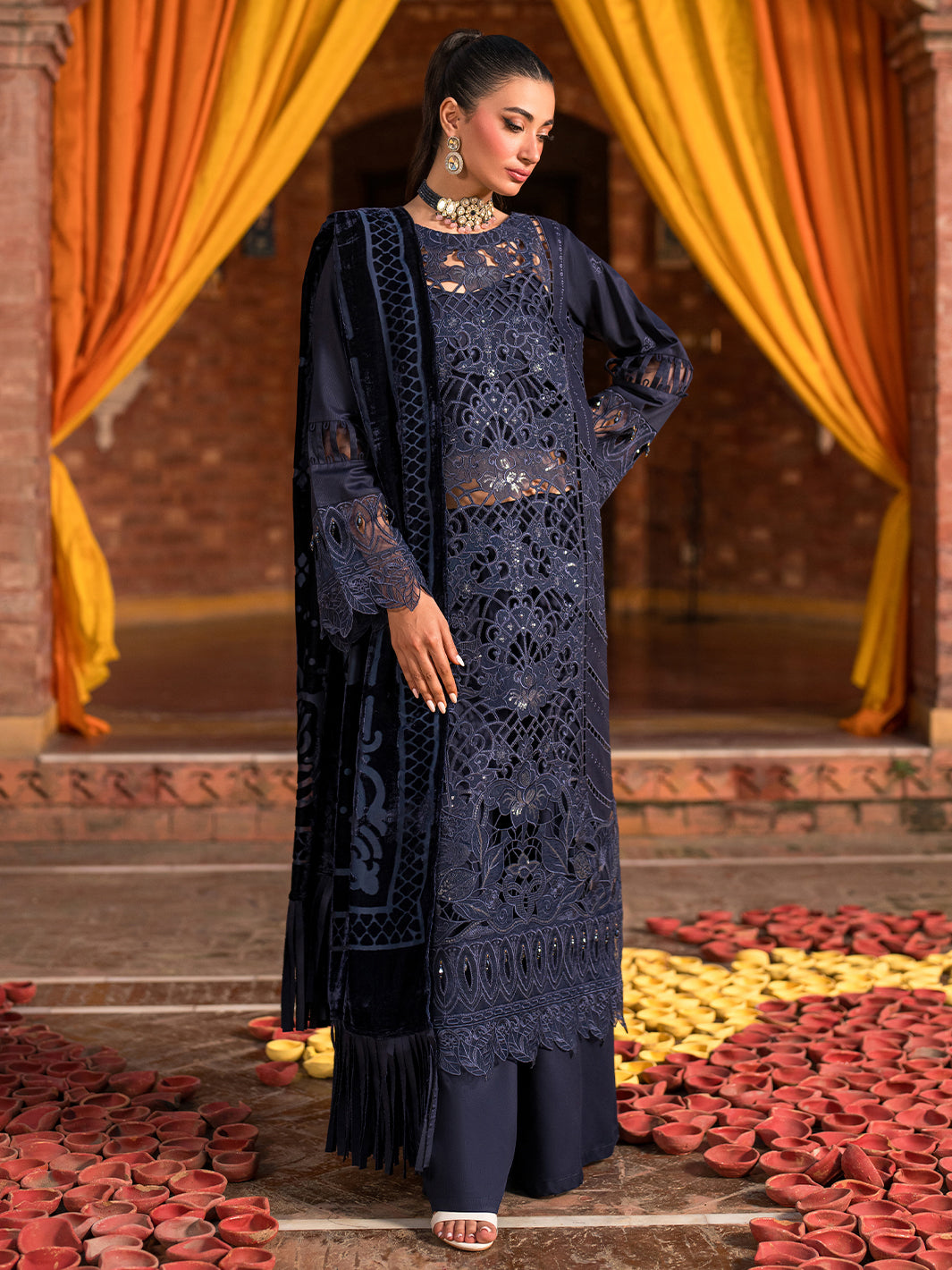 Mahnur | Nazakat Luxury Winter | SIRA - Official Mahnur - Agha Fabrics UK