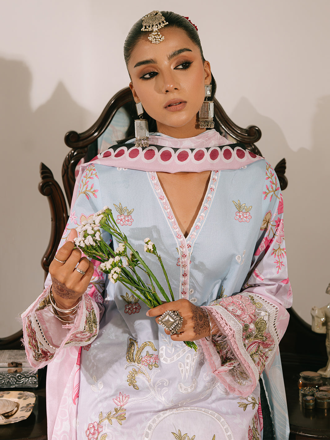 Mahnur | Shanaya Luxury Lawn 25 | Abeer