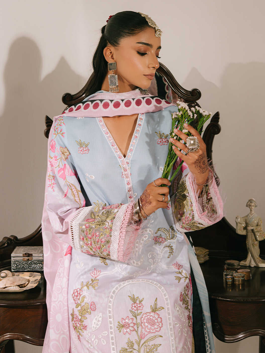 Mahnur | Shanaya Luxury Lawn 25 | Abeer