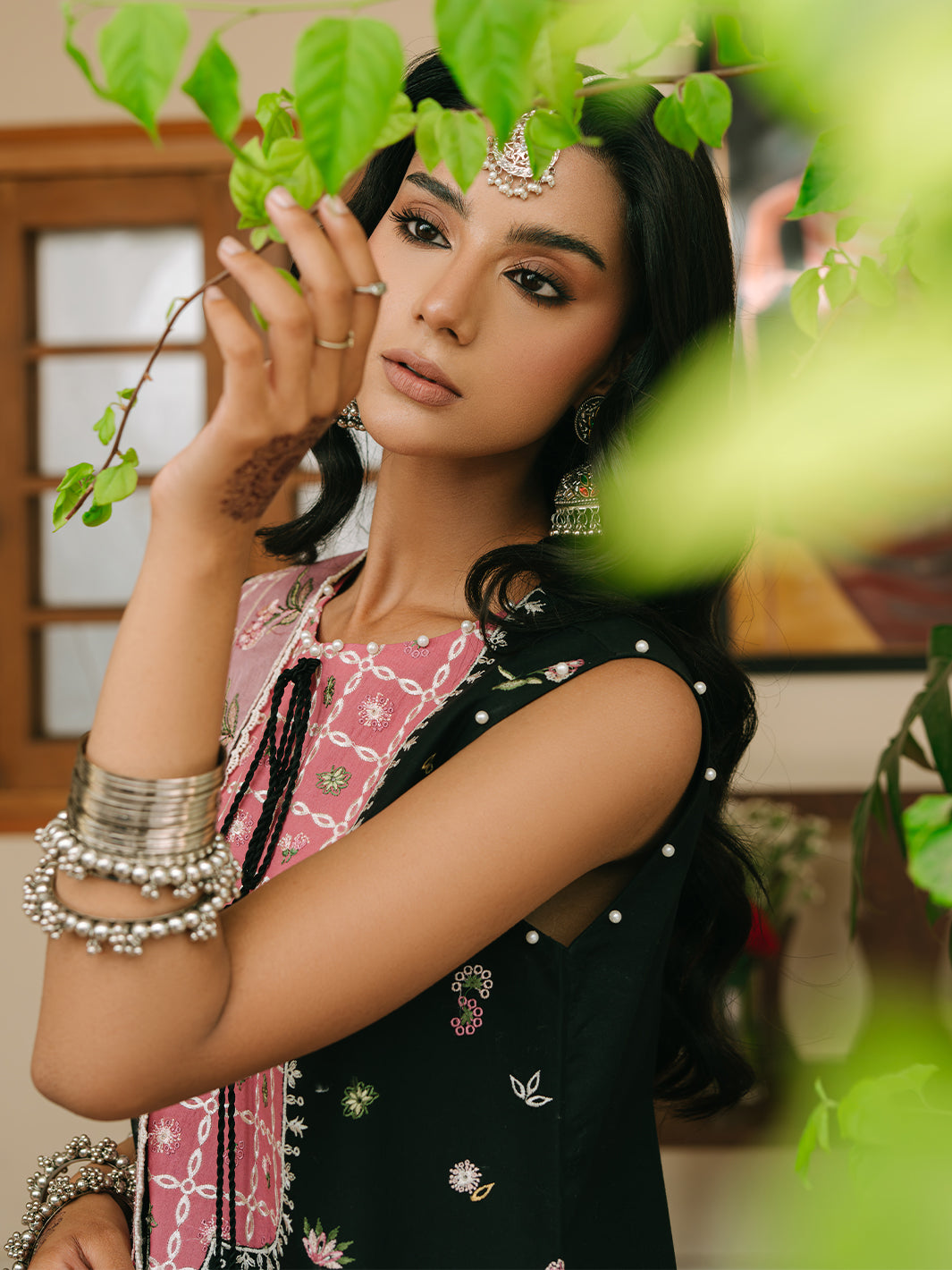 Mahnur | Shanaya Luxury Lawn 25 | Zarina