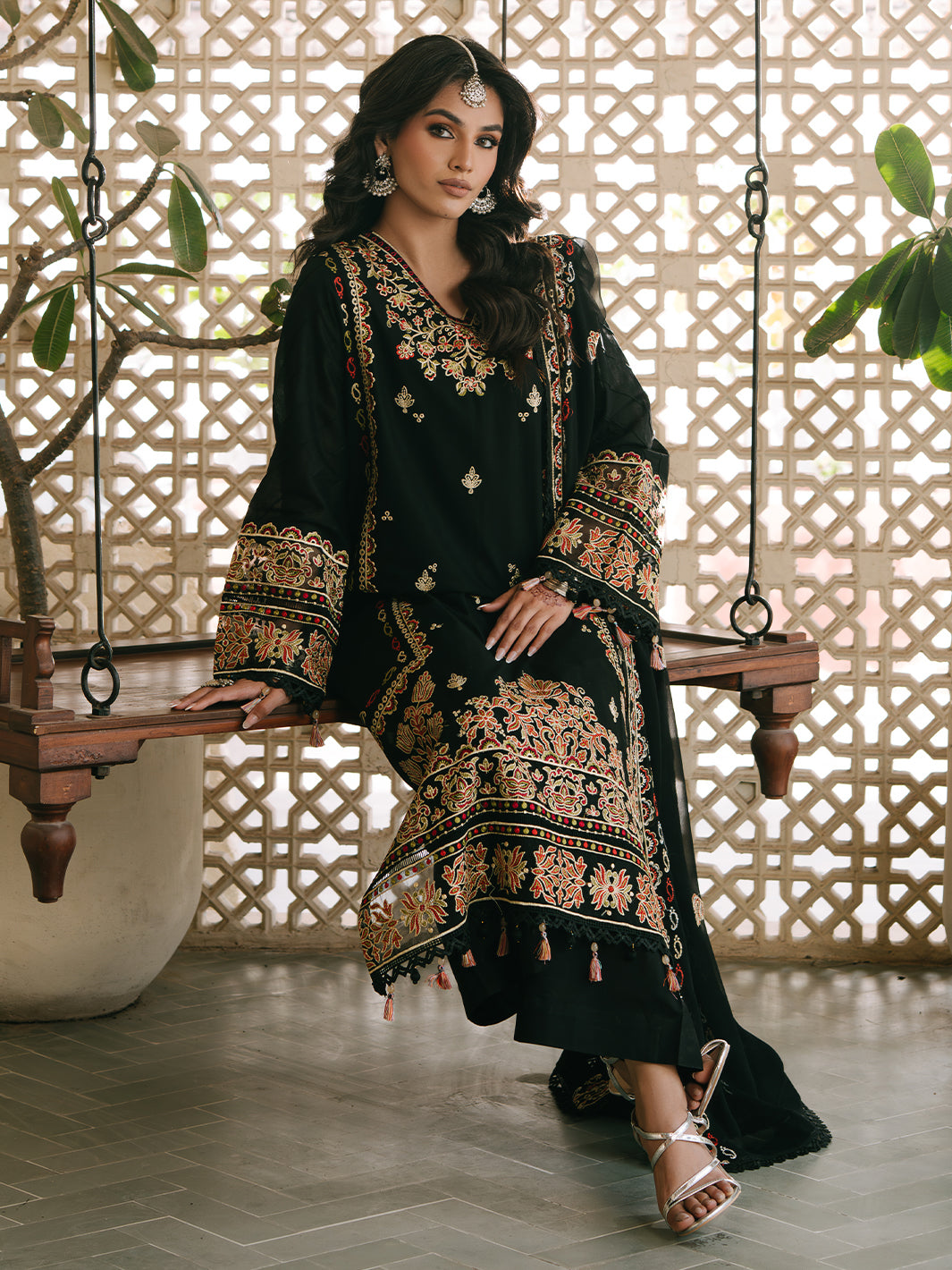 Mahnur | Shanaya Luxury Lawn 25 | Zehra