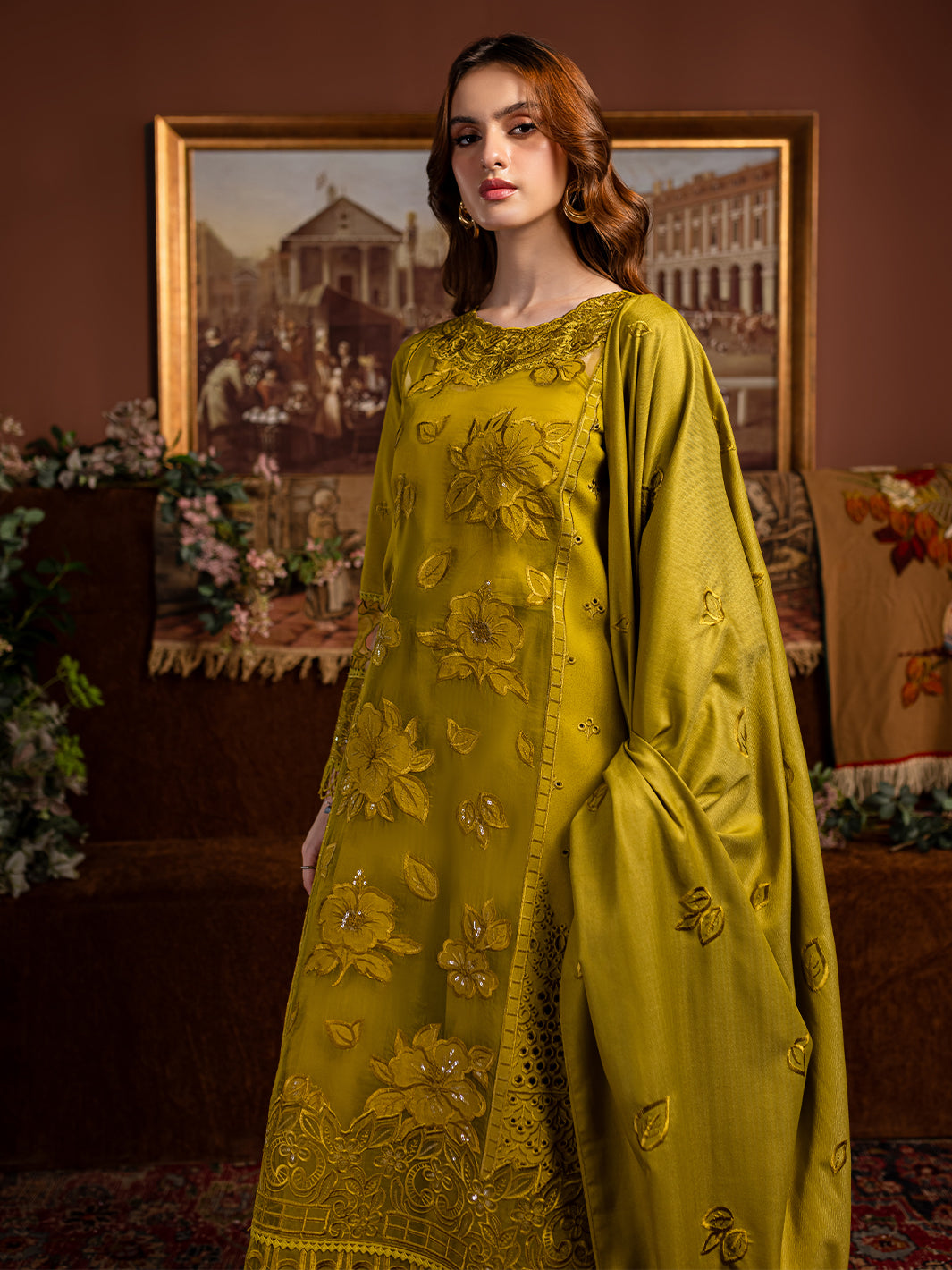Mahnur | Veronica Luxury Karandi 24 | VICTORIA