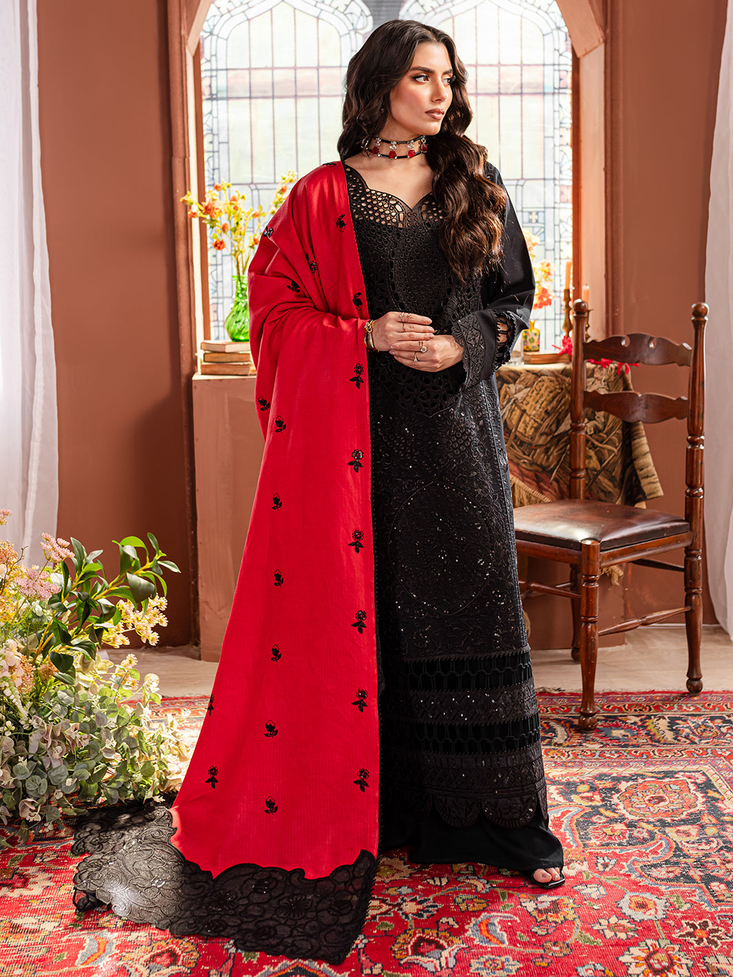 Mahnur | Veronica Luxury Karandi 24 | MARGARET