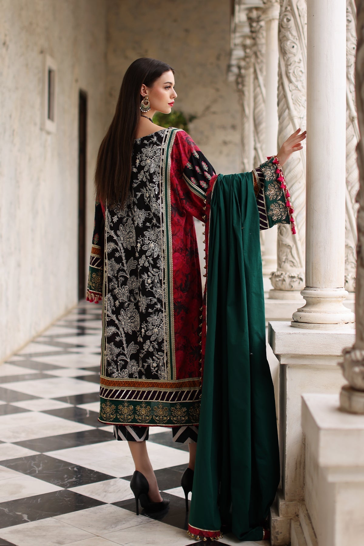Mina Kashif | Festive Lawn | Karine