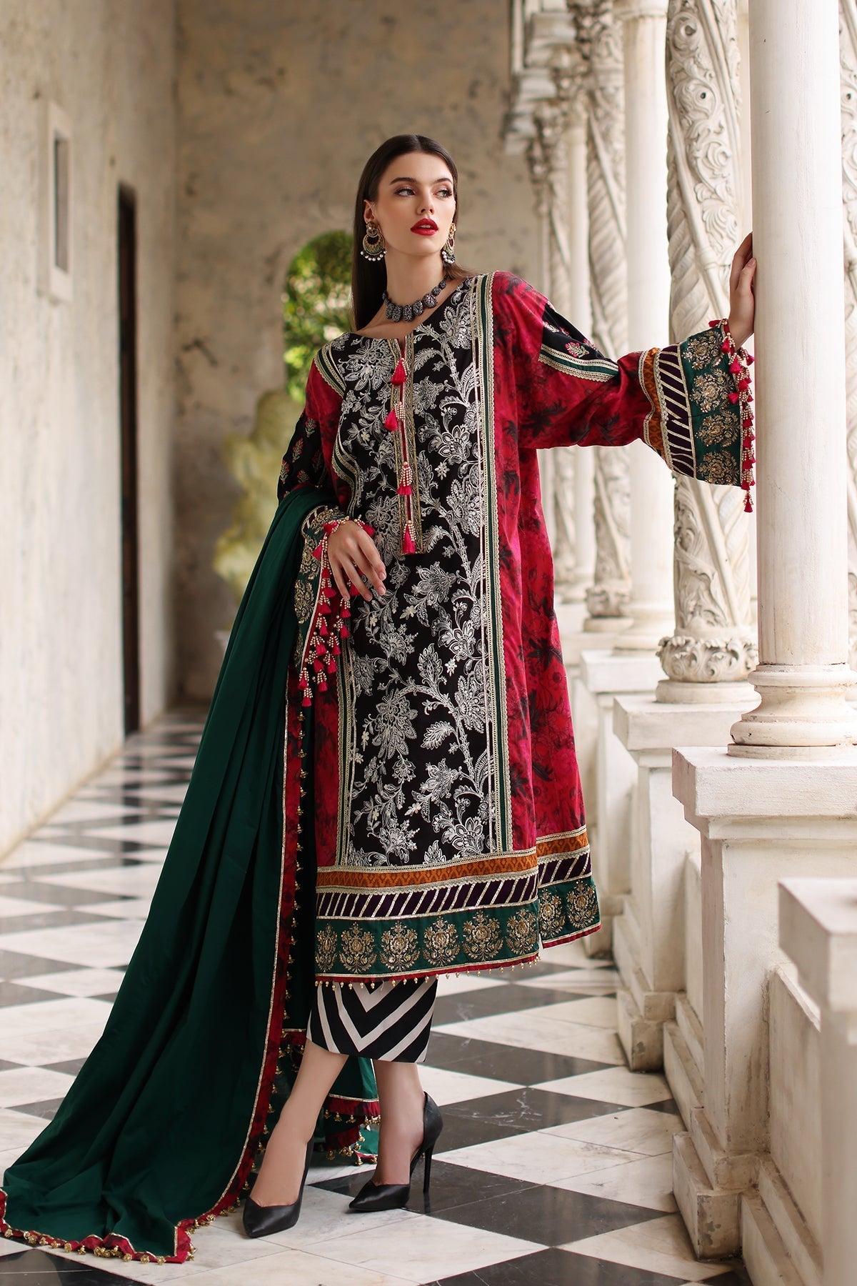 Mina Kashif | Festive Lawn | Karine