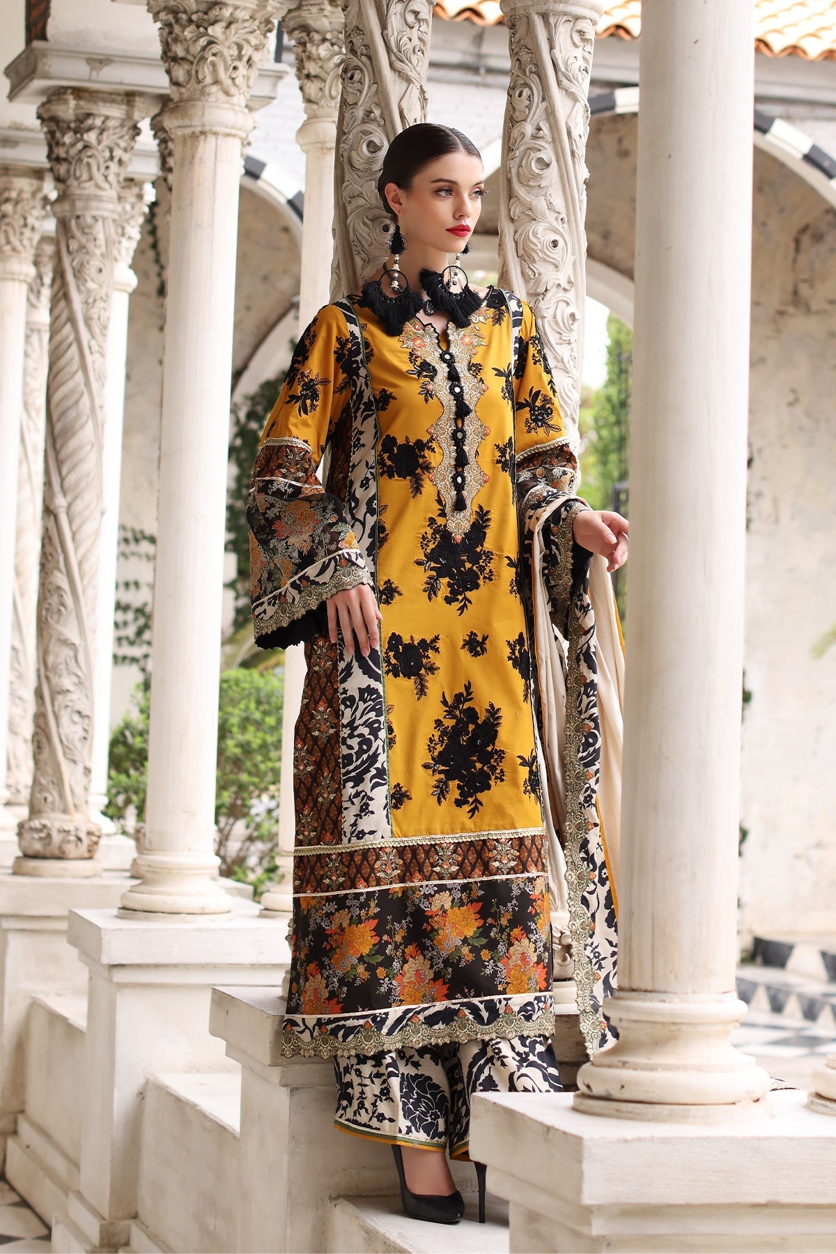 Mina Kashif | Festive Lawn | Leyla