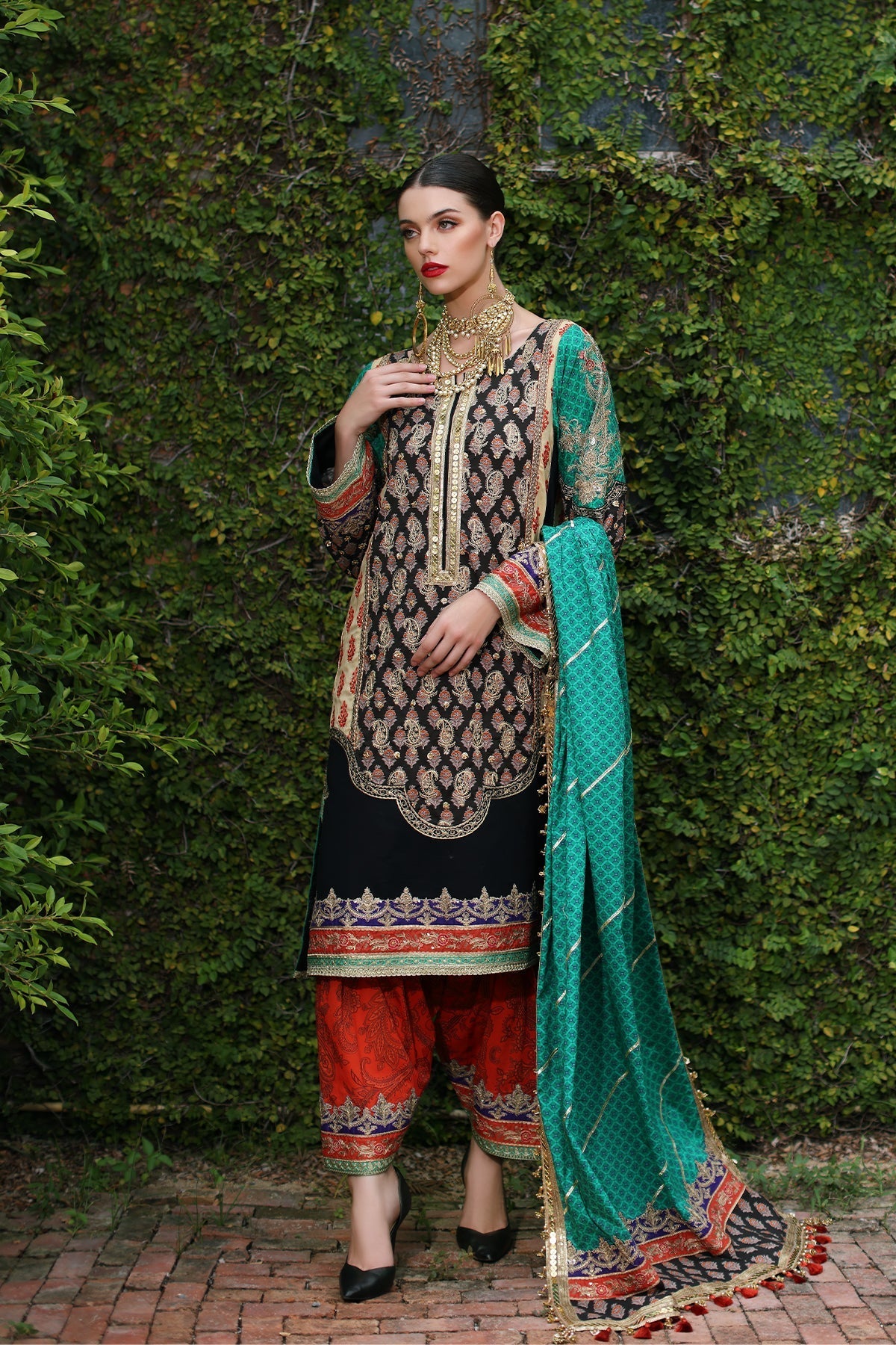 Mina Kashif | Festive Lawn | Zenel
