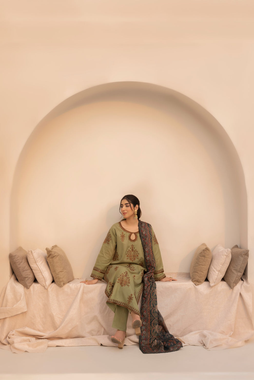 Mohagni | Winter Collection | MWD-09