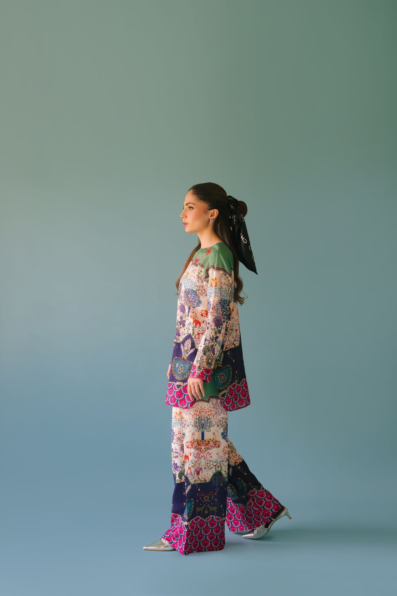 Sammy K | Lawn Pret 25 | Hanging Garden