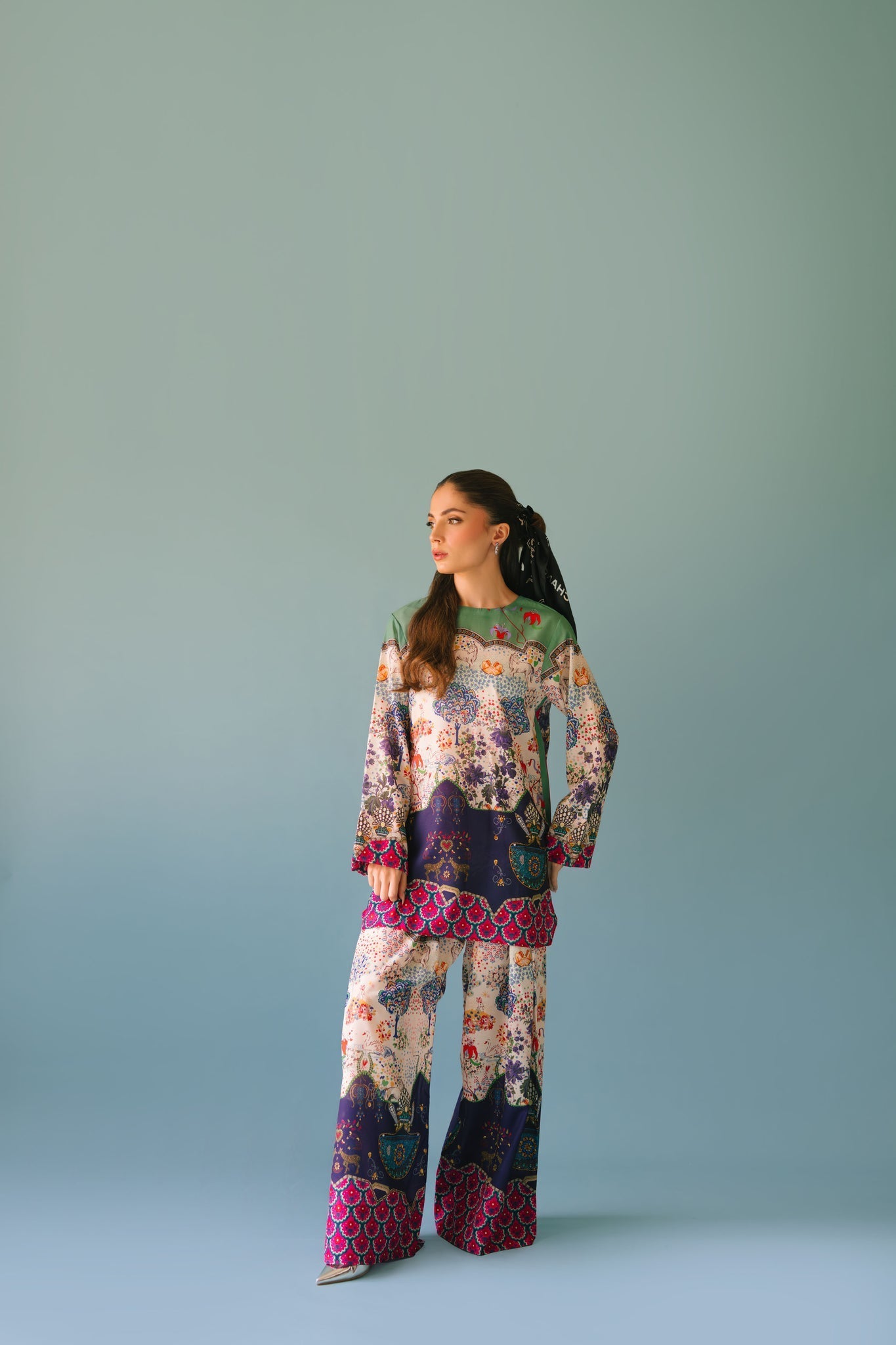 Sammy K | Lawn Pret 25 | Hanging Garden