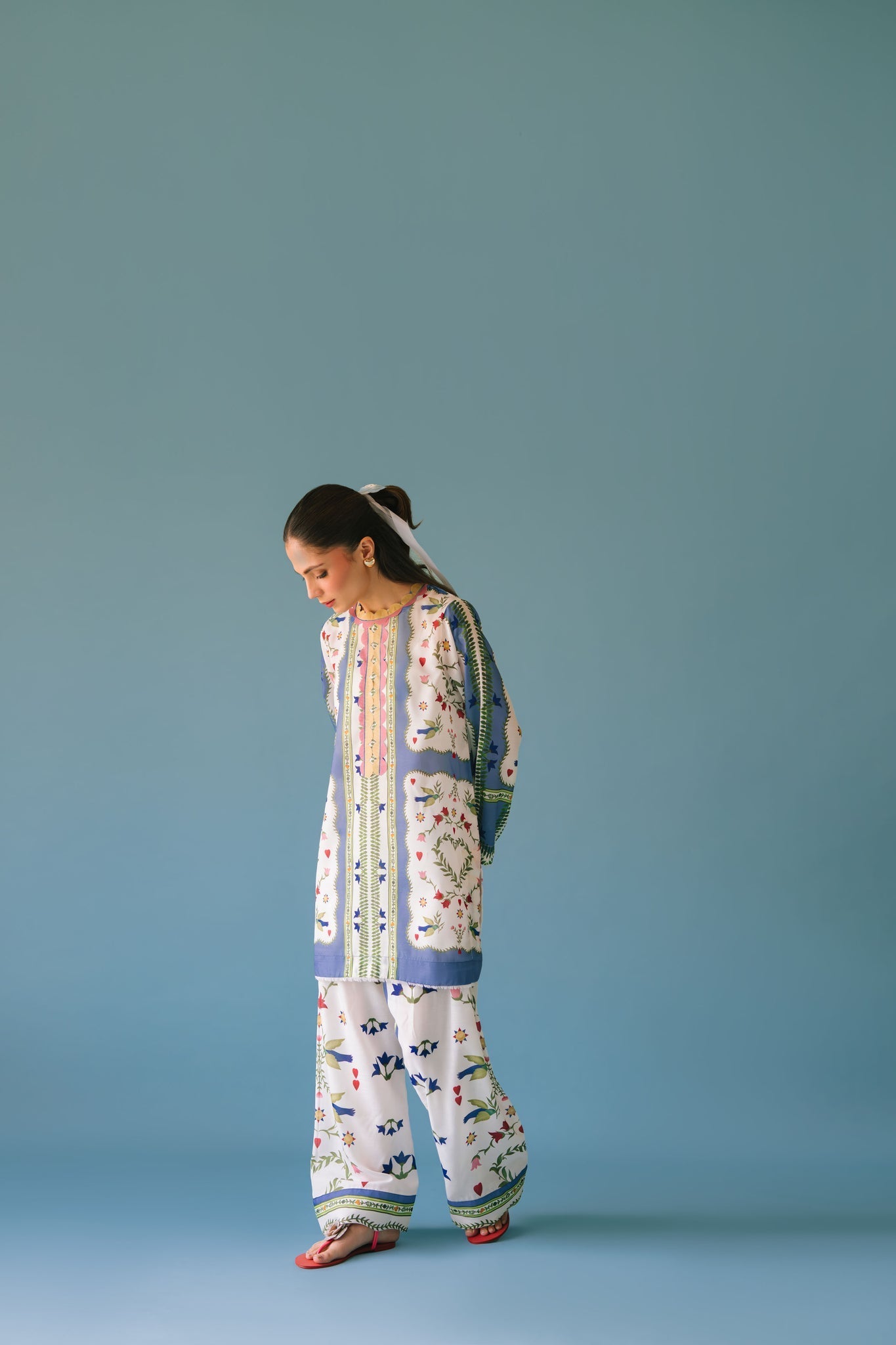 Sammy K | Lawn Pret 25 | flower bud