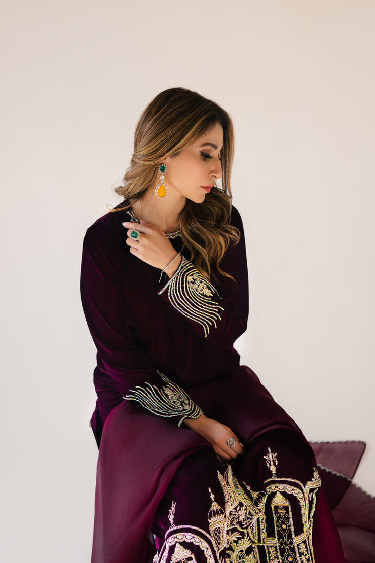 Sammy K | Velvet Festive Edit | Burgundy velvet monument outfit