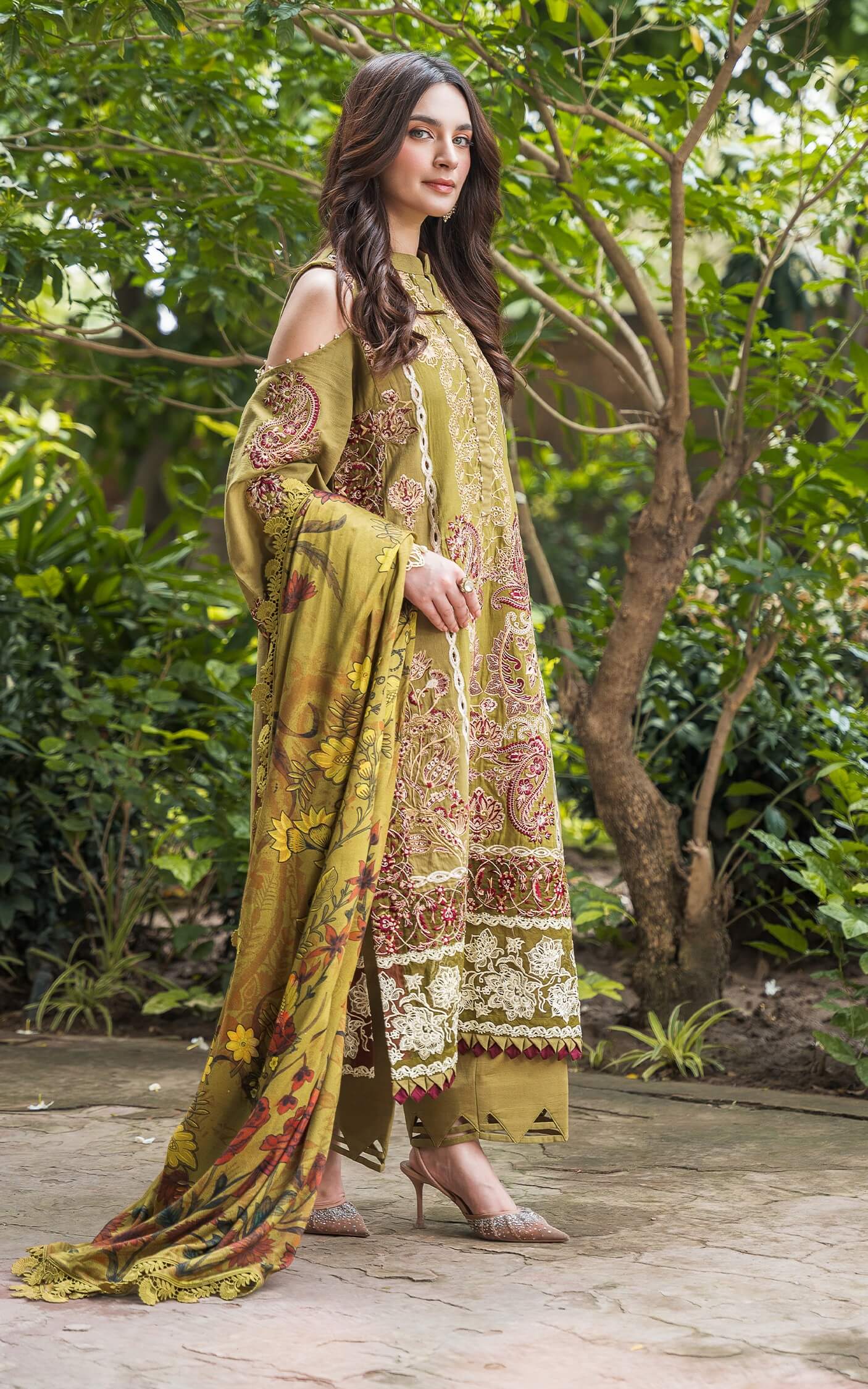 Asifa and Nabeel | Luxury Winter 24 | NOA WL-04 - Official Asifa and Nabeel - Agha Fabrics UK