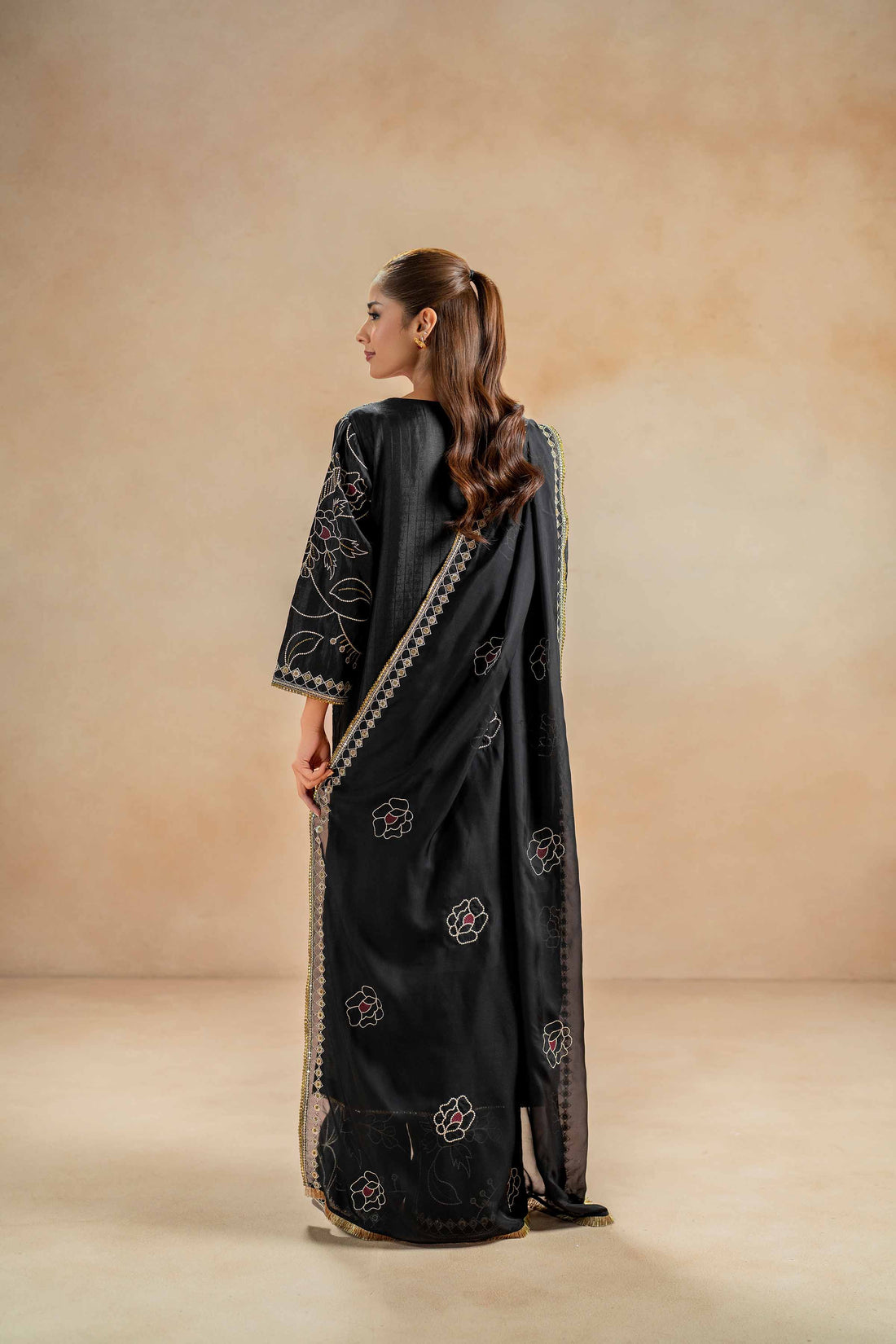 Nishat Linen | Luxury Collection 2024 | 42308021