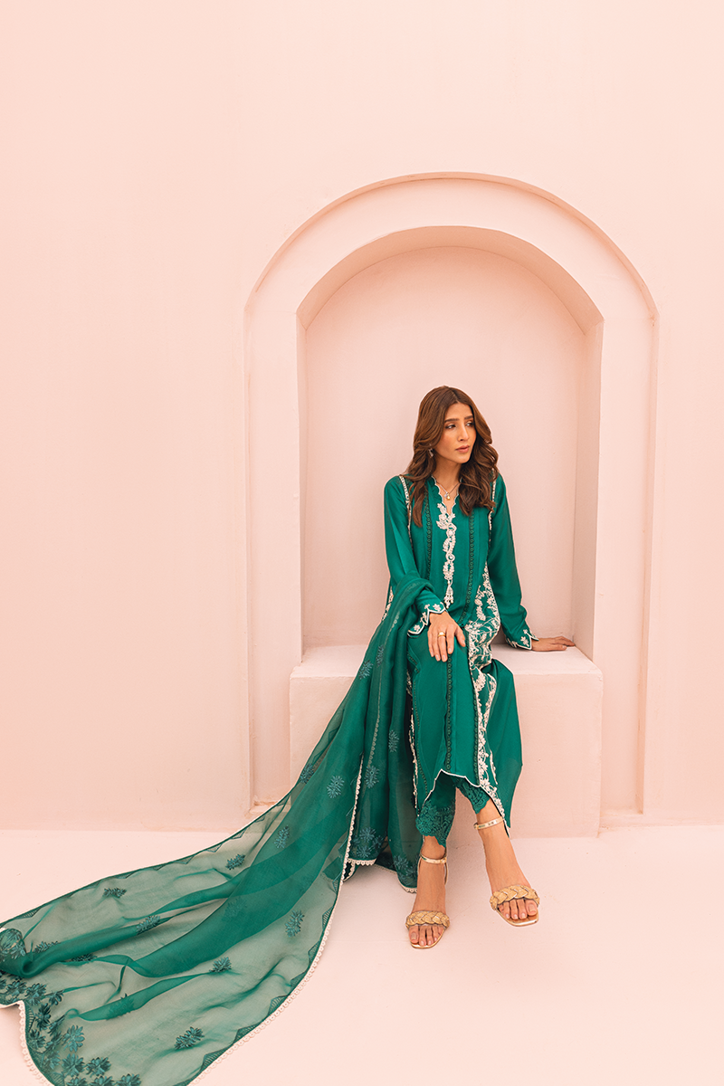 Sana Abbas | Luxury Pret | NURA - Official Sana Abbas - Agha Fabrics UK