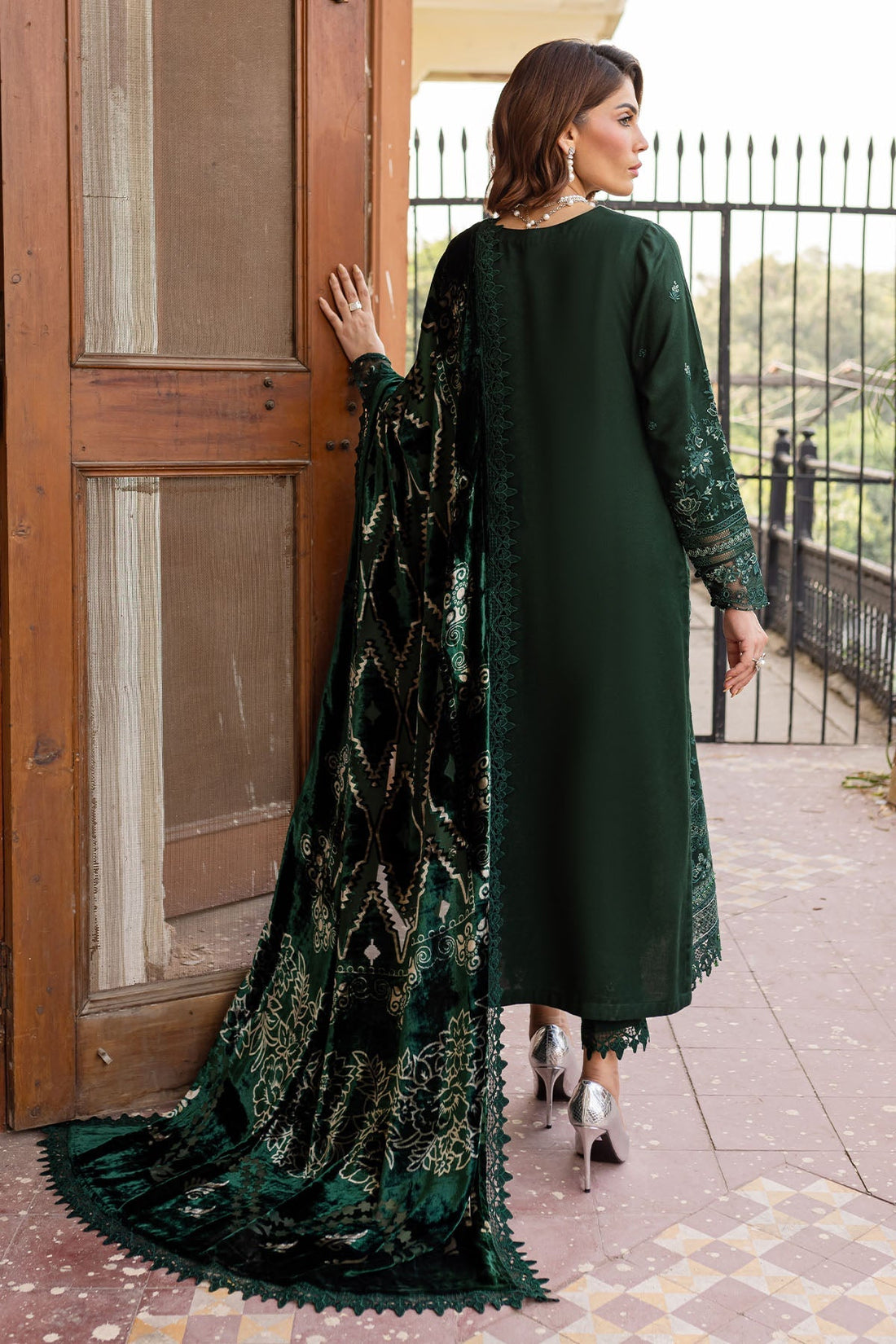 Nureh | Exclusive Shawls | NE-122