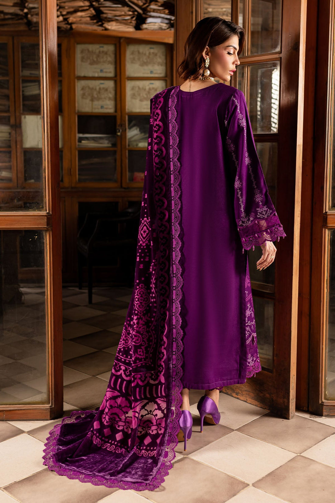 Nureh | Exclusive Shawls | NE-119
