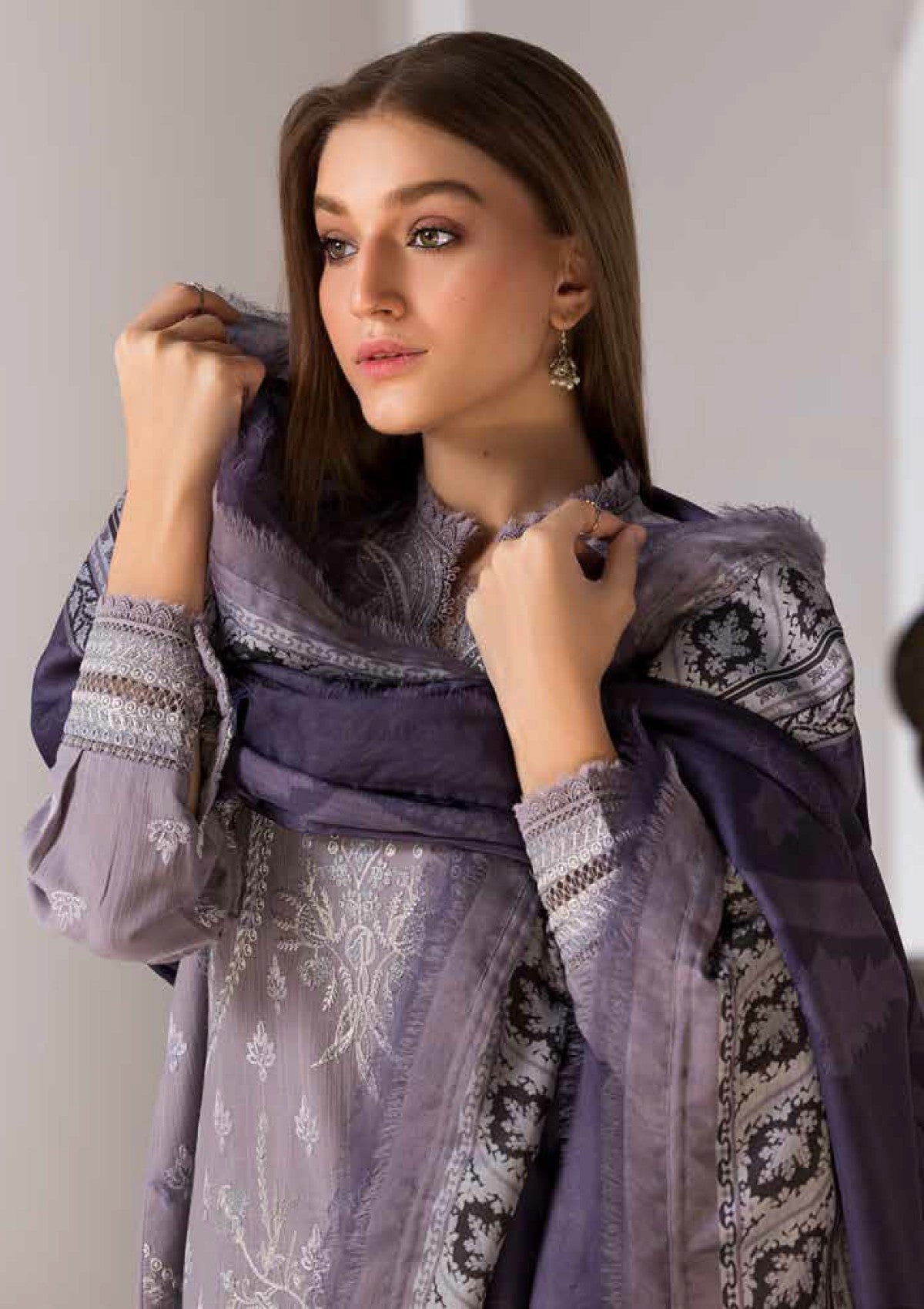 Winter Collection - Sobia Nazir - Winter Shawl - D#04B - Official Sobia Nazir - Agha Fabrics UK