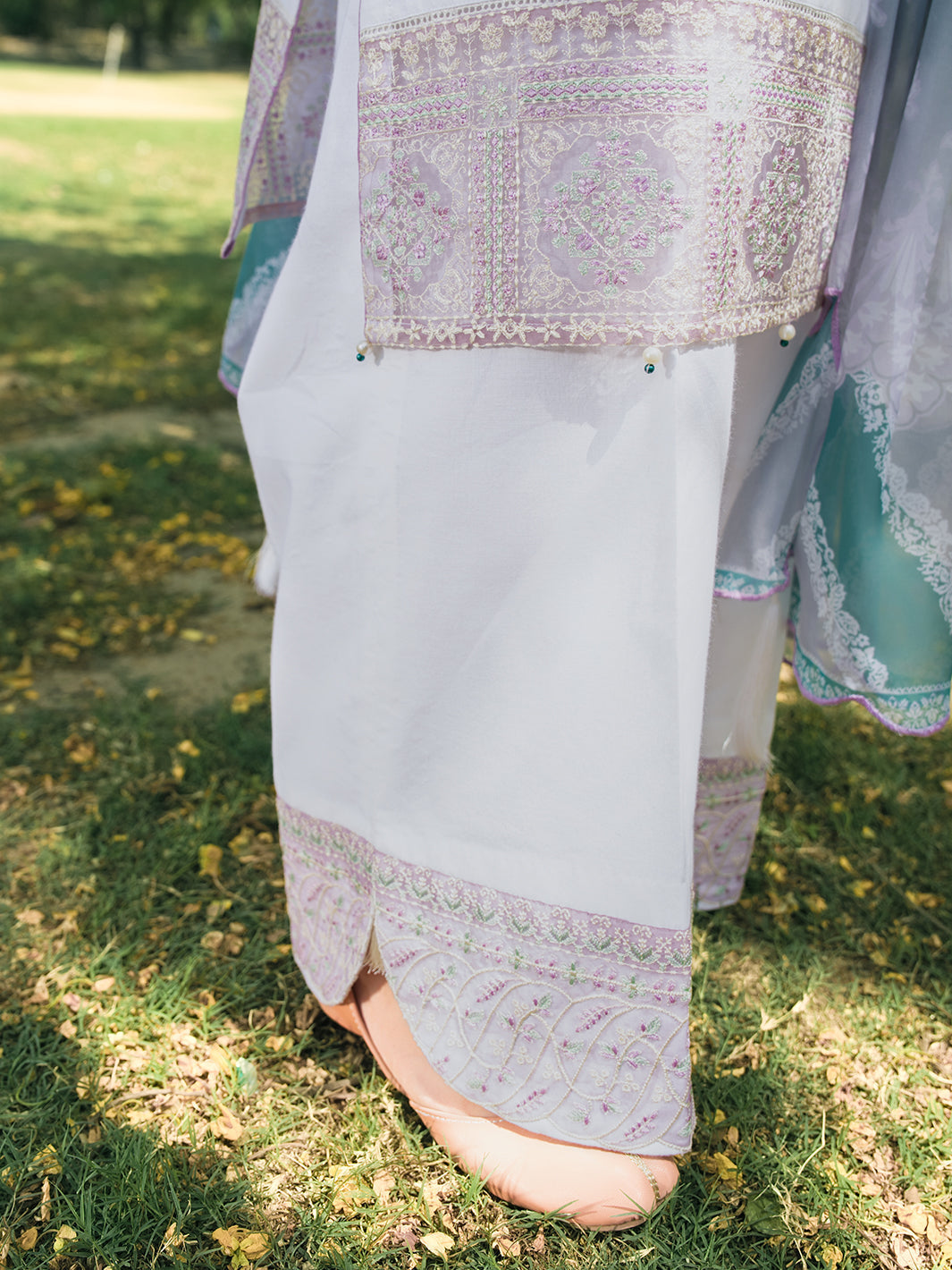 Hemstitch | The Garden Lawn | Pearl Petal