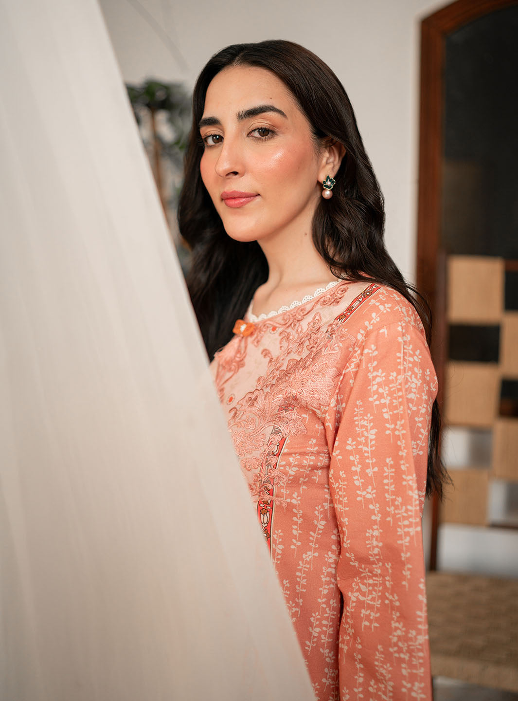 Roheenaz | Selene Fall 24 | Ezra