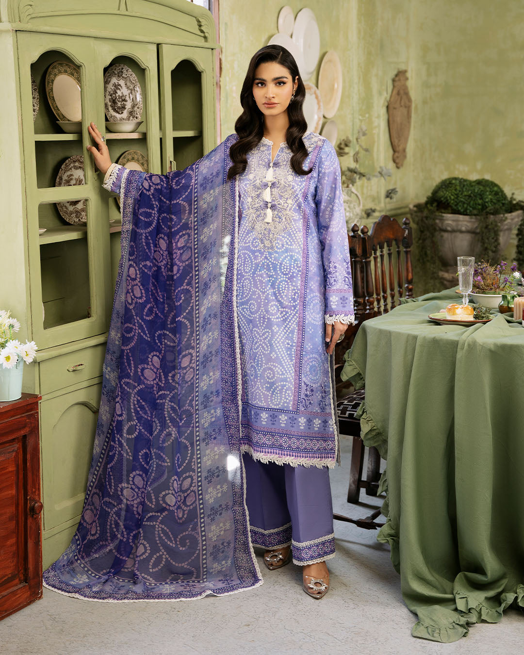 Roheenaz | Flora Printed Lawn | Celestia